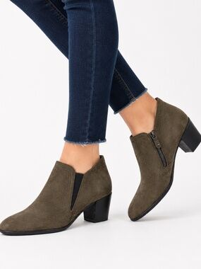 Munro Women's Brown Suede Ankle Booties Size 11 Shock Absorbent Heel Comfort Sho